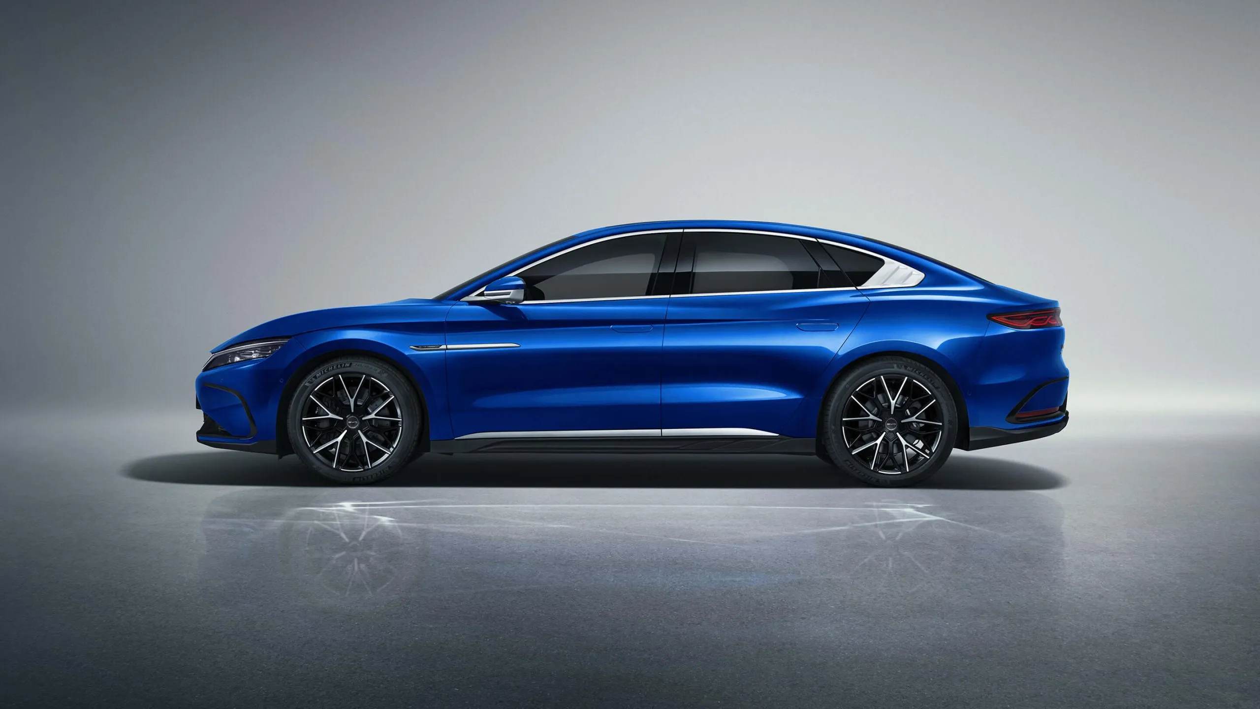 BYD HAN – Equilíbrio perfeito entre arte e tecnologia