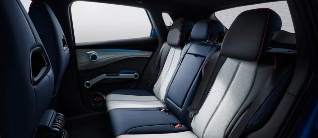 BYD YUAN PLUS – Ótimo espaço para os passageiros