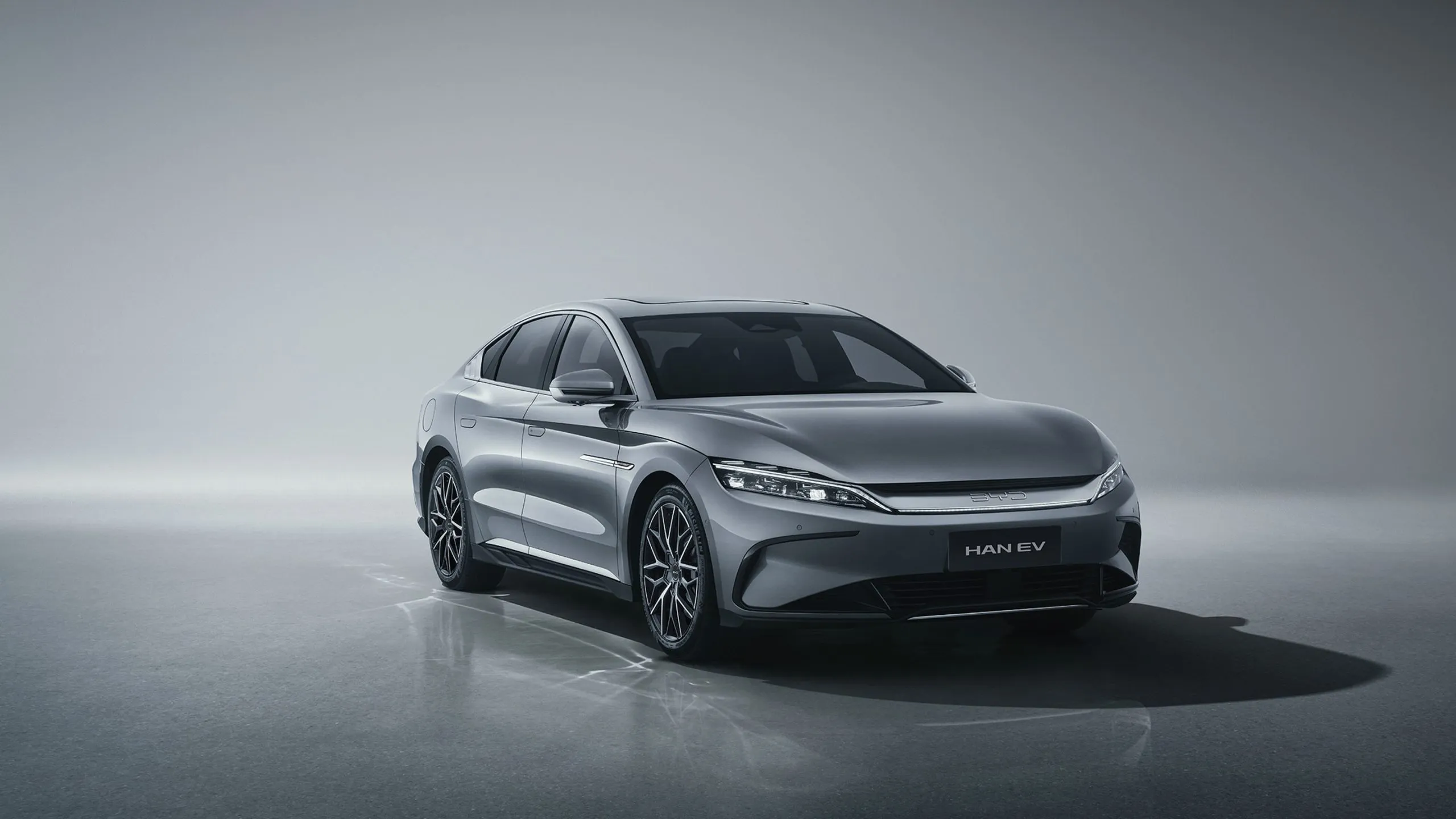 BYD HAN EV