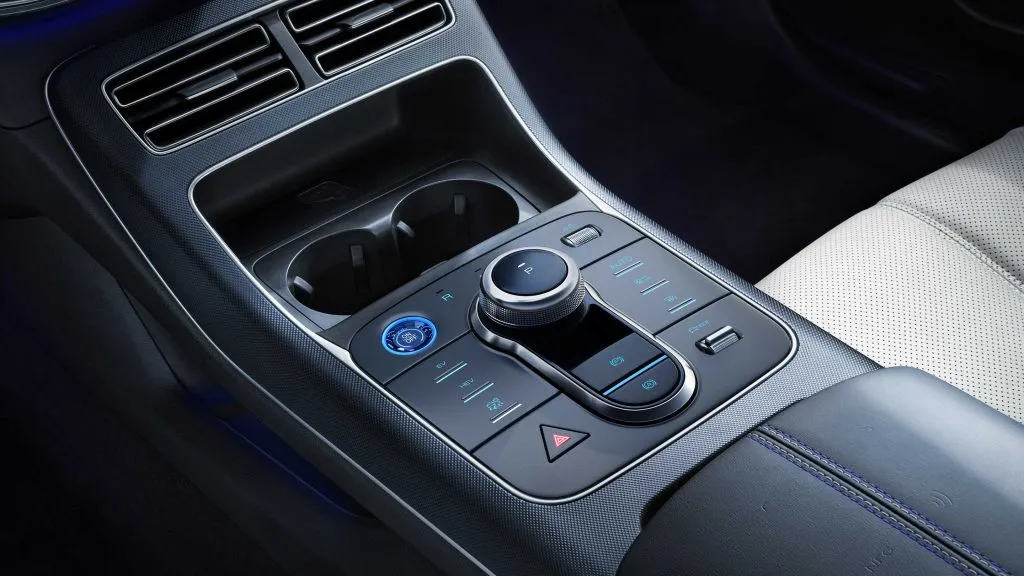 BYD KING – Console Central Moderno